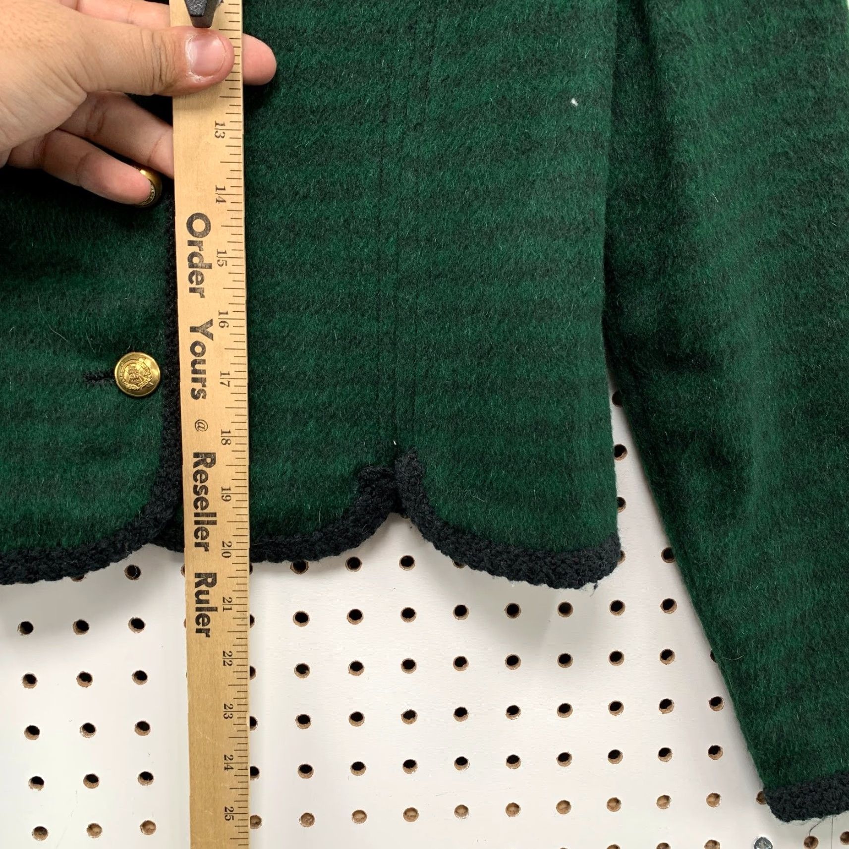 Vintage VINTAGE Gordon Highlanders Cardigan Wool Small Tartan Plaid Trachten Shirt Womens S Green Knit Button Crew Neck Long Sleeve Casual Sweater 90s Size S / US 4 / IT 40 - 6 Thumbnail