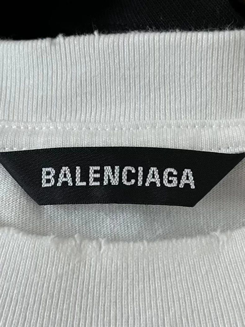 Balenciaga Balenciaga Sacred Heart Church Short Sleeve Size US S / EU 44-46 / 1 - 2 Thumbnail