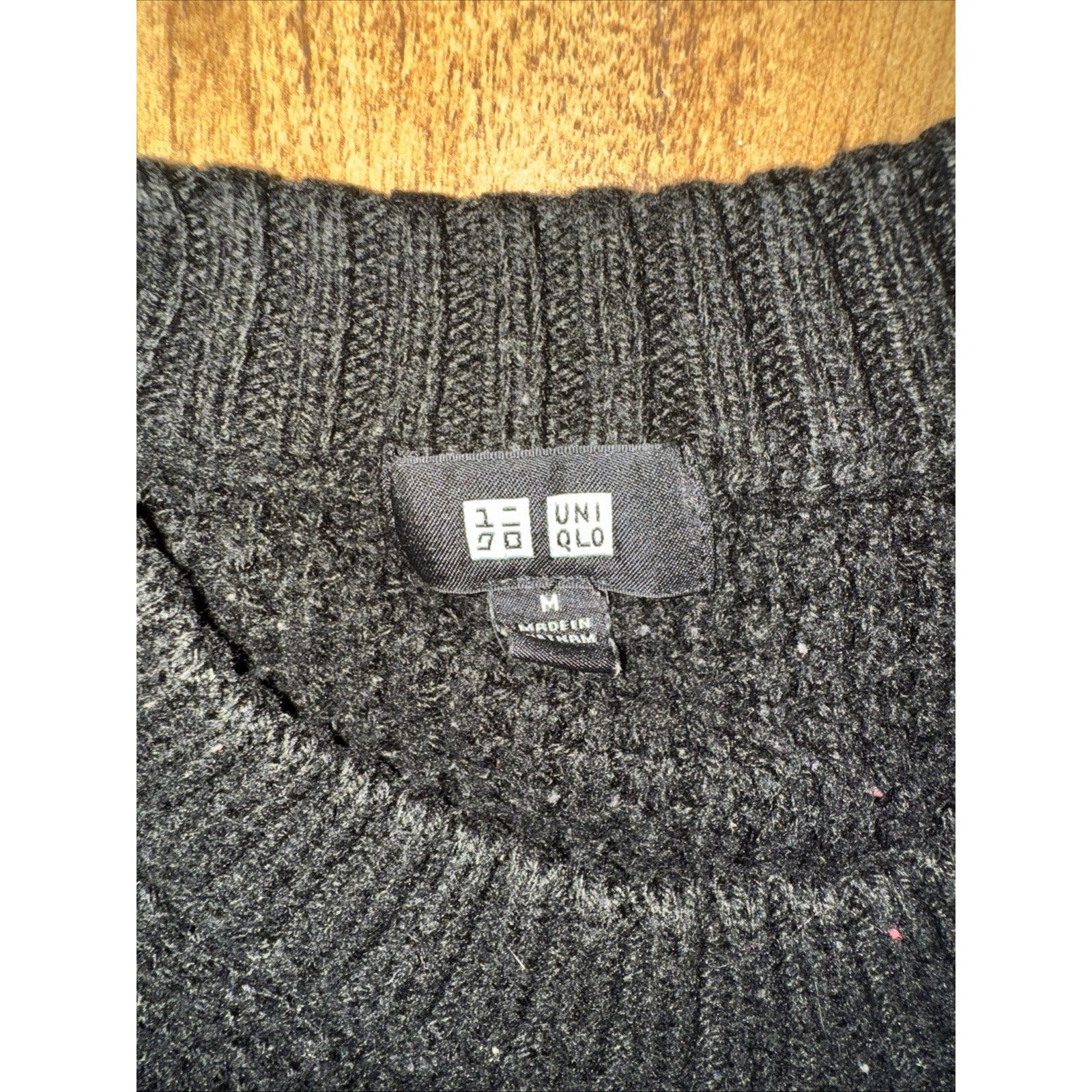 Uniqlo Uniqlo Waffle Knit Crewneck Sweater Black M 21x22 M Size M / US 6-8 / IT 42-44 - 2 Thumbnail
