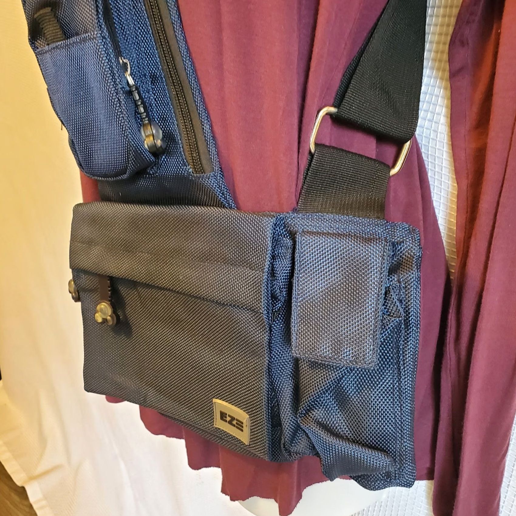 Vintage VINTAGE: No -> (excluded as not applicable) EZ crossbody Camera Travel Bag Navy Blue Mickey Mouse Zipper Pulls Resort Parks Size ONE SIZE - 4 Thumbnail