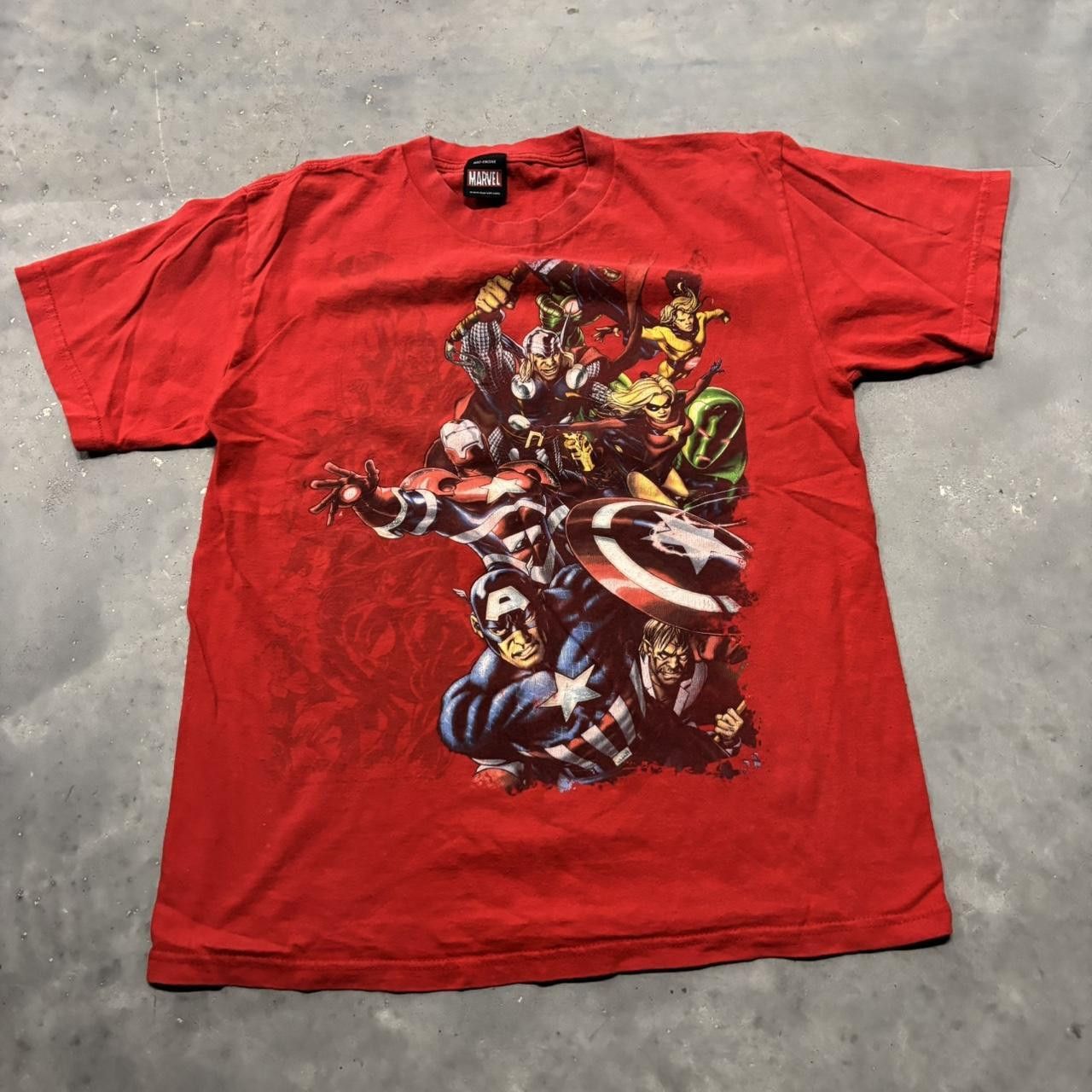 Marvel Comics × Vintage Crazy Vintage Y2K/2000s Red Marvel Comics Superheroes Graphic Tee! Size US XS / EU 42 / 0 - 1 Thumbnail