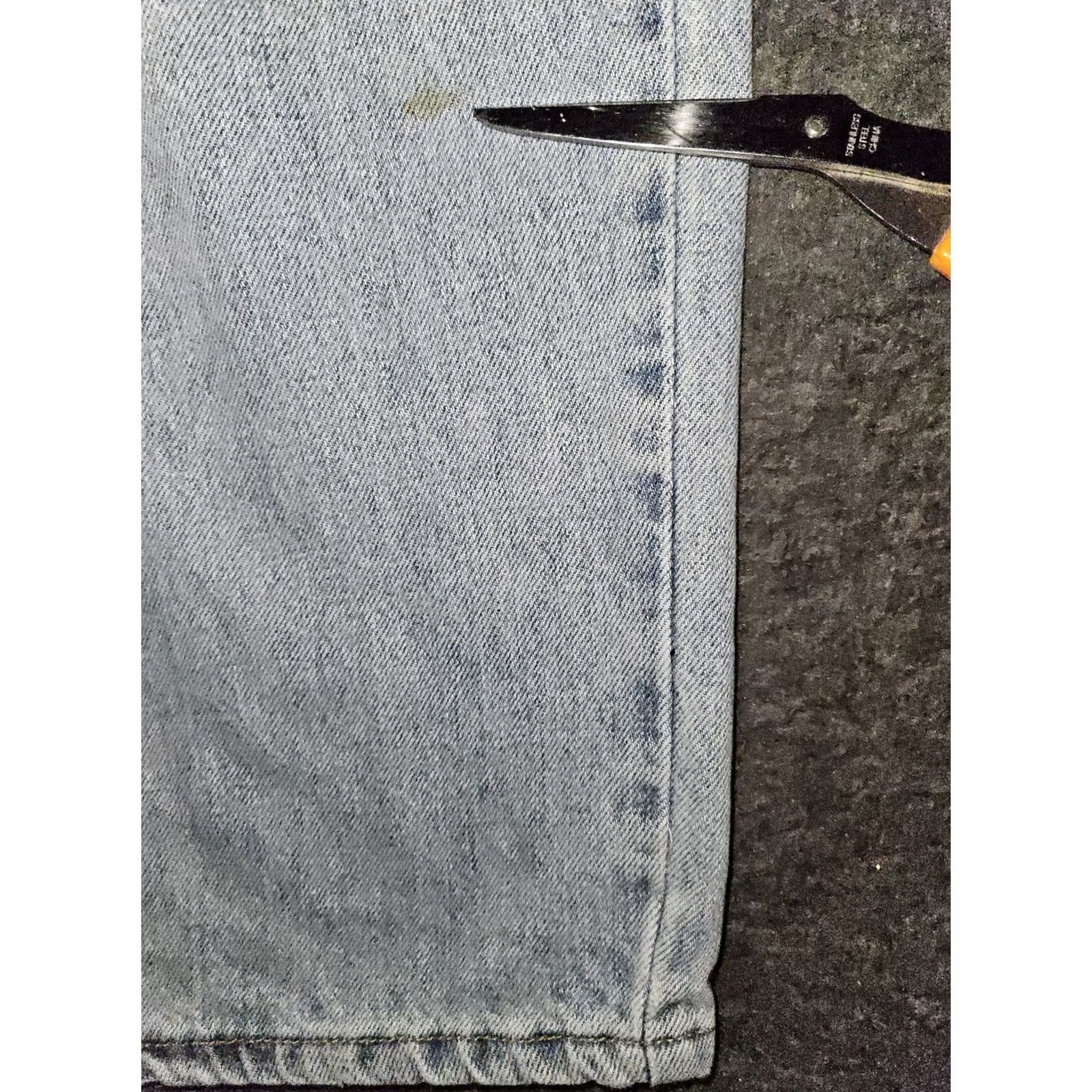 Levi's VINTAGE Levi's 550 Relaxed Fit Straight Jeans Men 34x28.5 Blue Medium Wash Y2K Retro Strai​ght Men Size US 34 / EU 50 - 8 Thumbnail