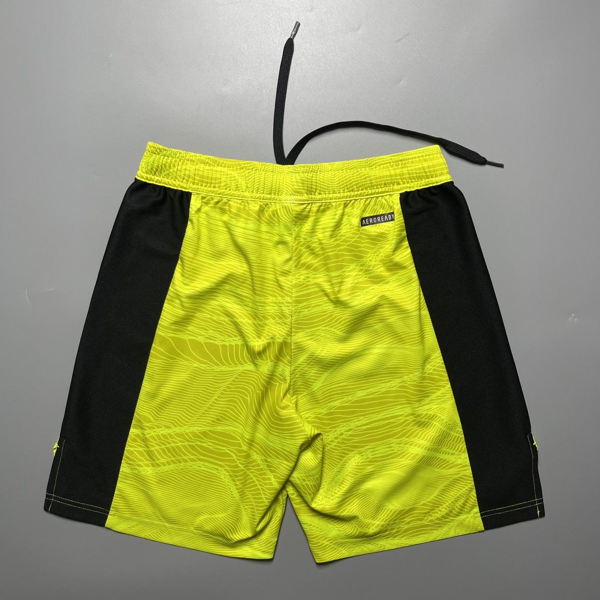 Adidas CELTIC ADIDAS 2021/2022 FOOTBALL GOALKEEPER SHORTS #15 HART Size US 34 / EU 50 - 6 Thumbnail