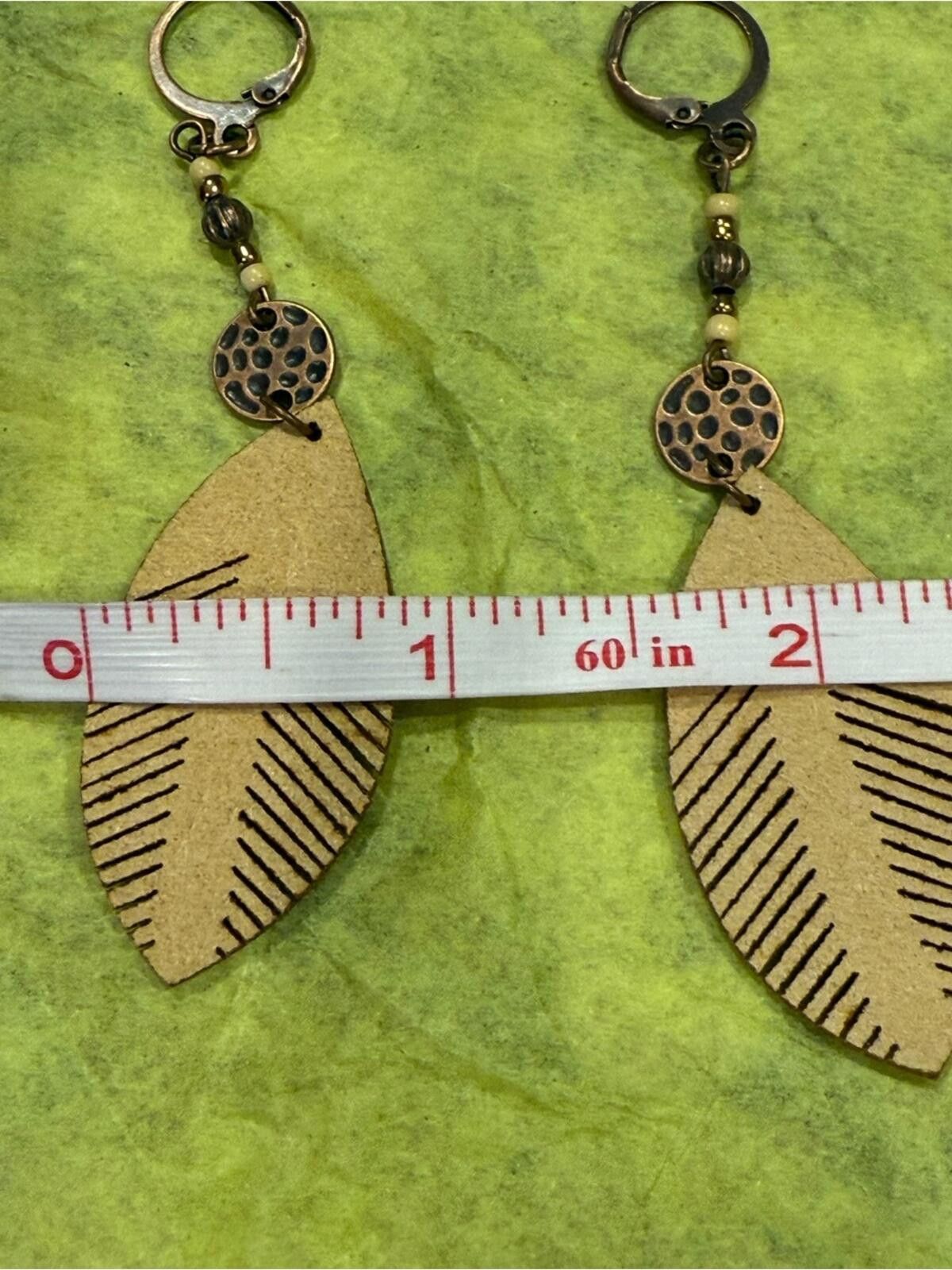 Other Feather leather bead metallic cutout dangle earrings neutral Size ONE SIZE - 4 Thumbnail