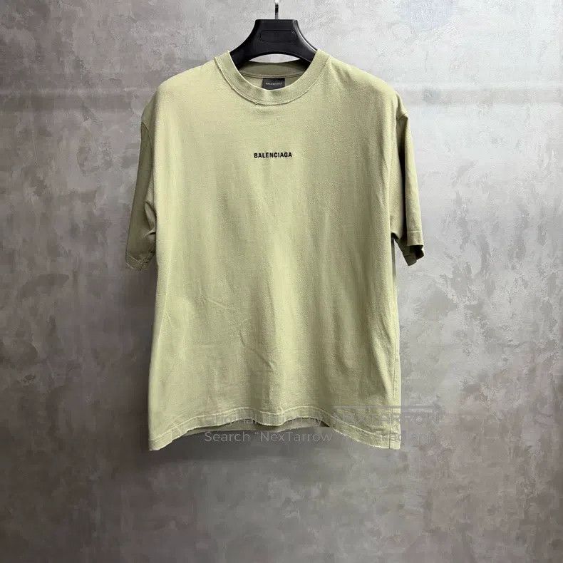 Balenciaga Balenciaga Off-white letter logo print round neck short sl Size US M / EU 48-50 / 2 - 1 Thumbnail