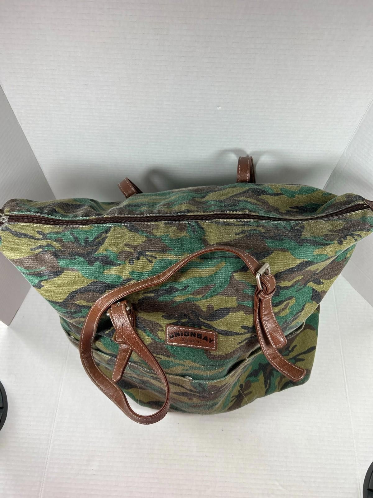 UNIONBAY UNIONBAY Vintage Camouflage Canvas Tote Bag Faux Leather Size ONE SIZE - 5 Thumbnail