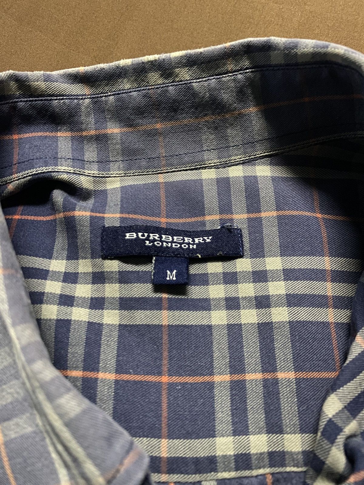 Burberry Vintage Burberry London Nova Check Sunfaded Button Down Size US M / EU 48-50 / 2 - 5 Thumbnail