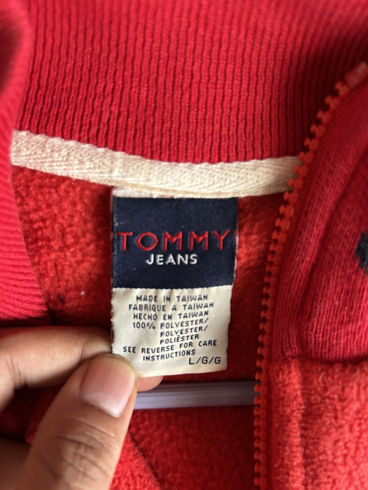 Tommy Hilfiger × Vintage Vintage Tommy Hilfiger Quarter Zip Size US L / EU 52-54 / 3 - 3 Thumbnail
