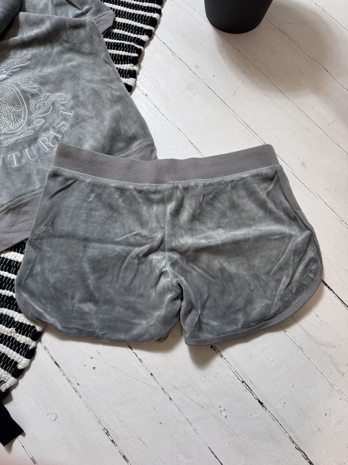 Juicy Couture VINTAGE JUICY COUTURE SUN BUNNY TERRY BASIOS TRACKSUIT Size L / US 10 / IT 46 - 7 Thumbnail