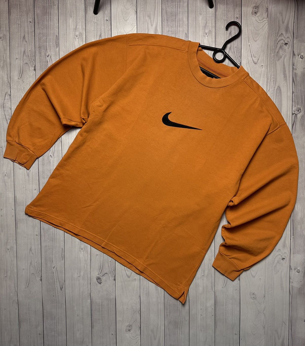 Nike × Vintage Vintage Nike sweatshirt logo orange size L big swoosh Size US L / EU 52-54 / 3 - 1 Thumbnail