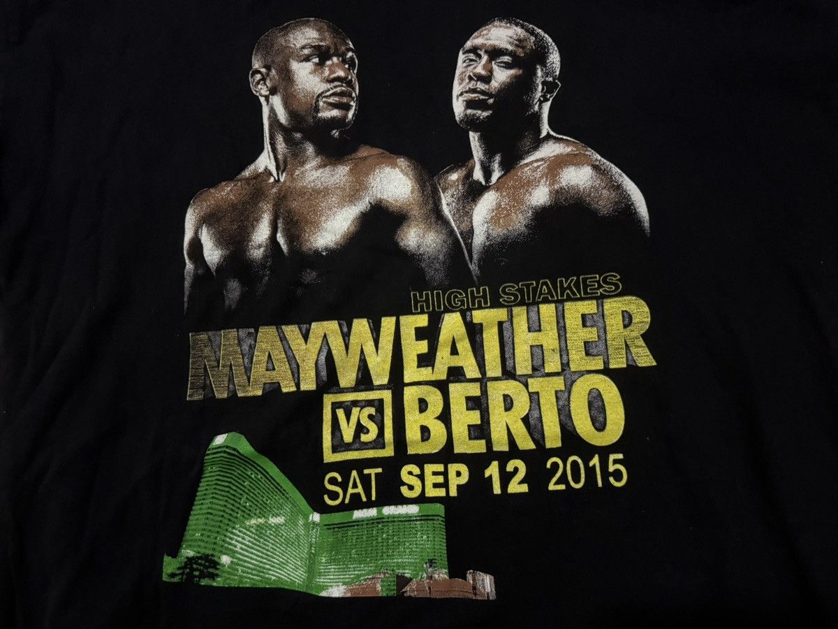 Vintage Floyd Mayweather vs Andre Berto 2017 Boxing T Shirt Size US XL / EU 56 / 4 - 3 Thumbnail