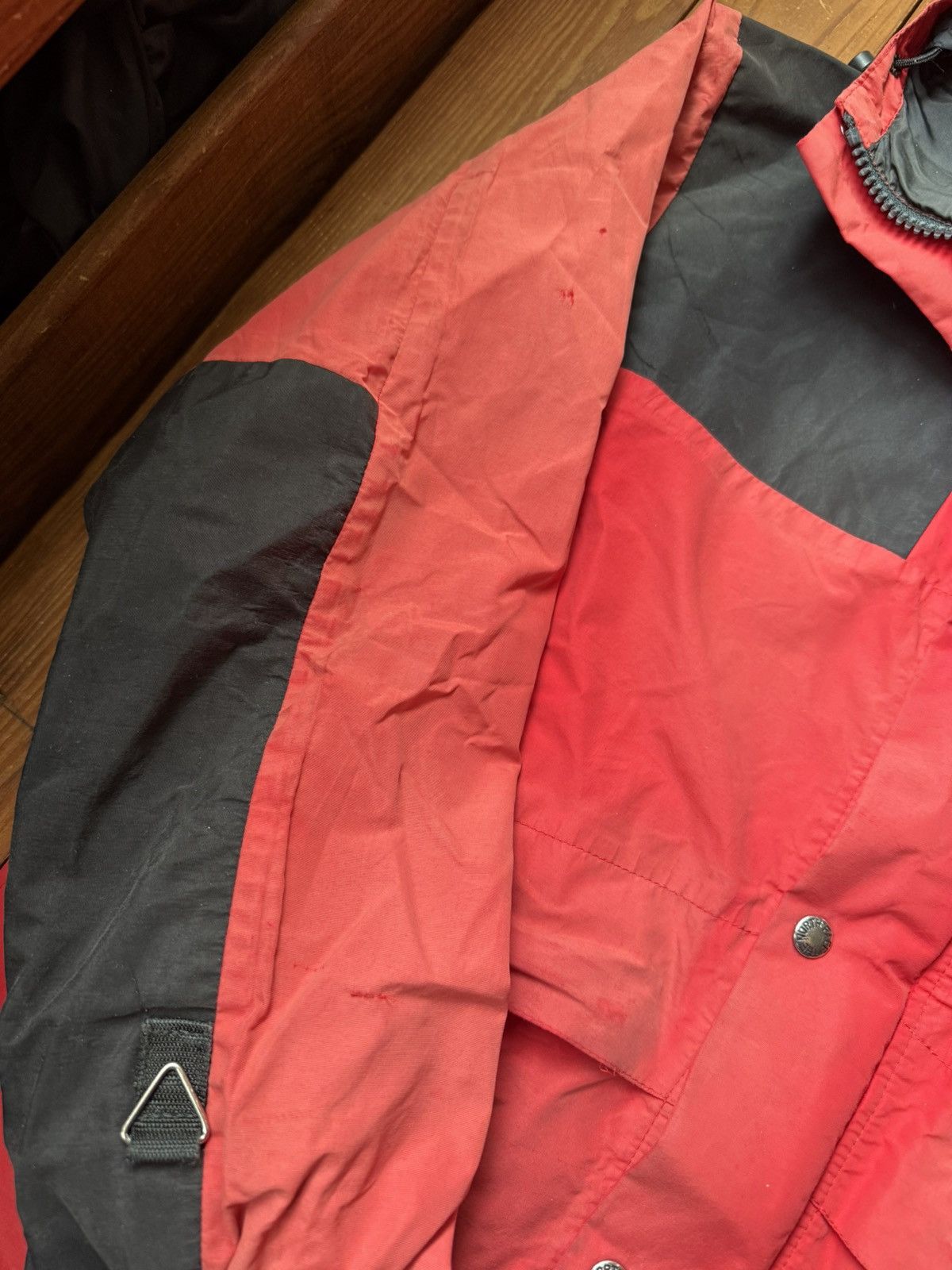 The North Face Vintage 80s The North Face GoreTex Mountain Light Red Jacket Size US M / EU 48-50 / 2 - 3 Thumbnail