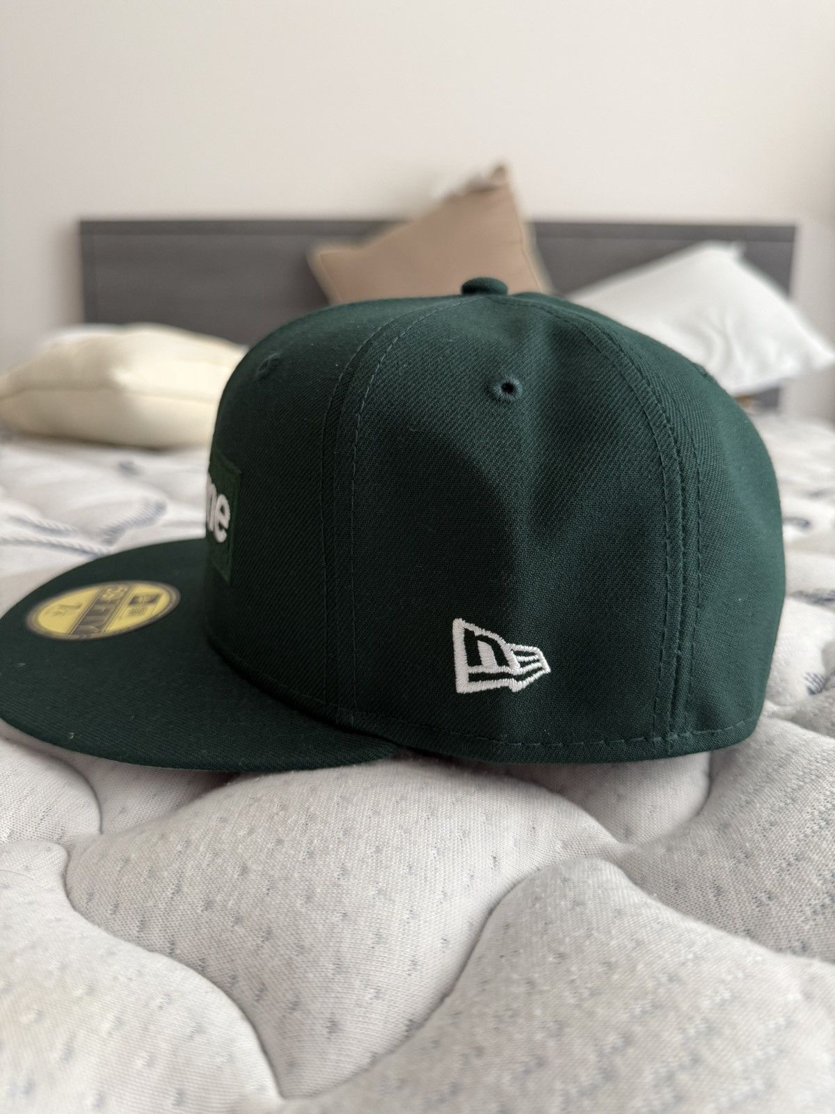 New Era × Supreme Supreme x New Era Box Logo Fitted 7 1/4 “London” Size ONE SIZE - 3 Thumbnail