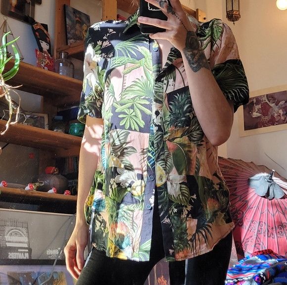 Farm Rio Farm Rio Floral Leaves Button Up Short Sleeve Shirt - Size S Size S / US 4 / IT 40 - 2 Thumbnail