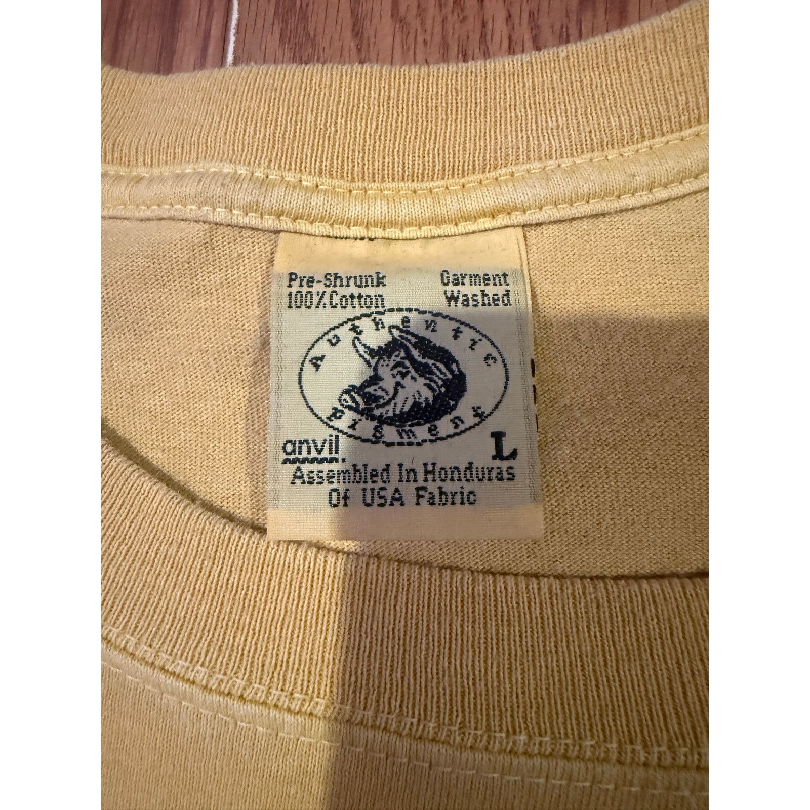 Anvil 80s 90s Native American Wolf Quote Size US L / EU 52-54 / 3 - 2 Thumbnail
