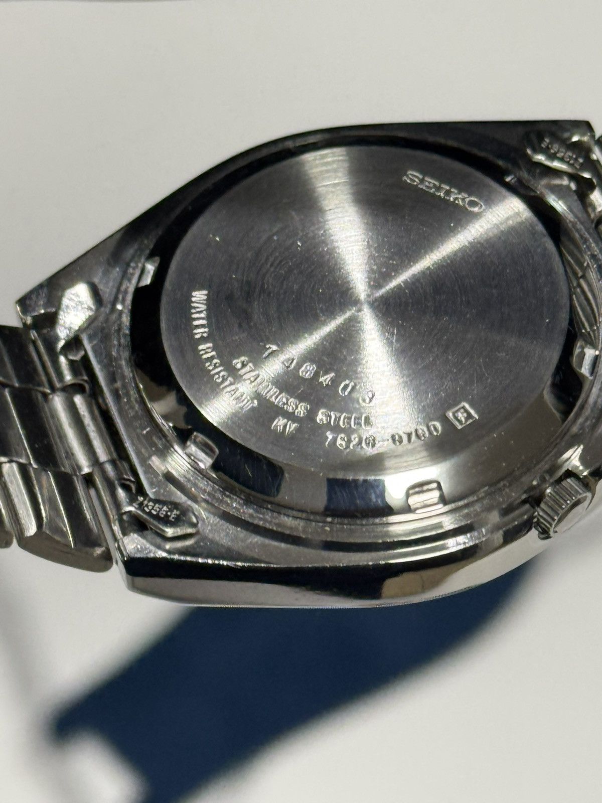Seiko Vintage Seiko 5 7S26-8760 ‘Red Ticker’ Size 38 - 19 Thumbnail