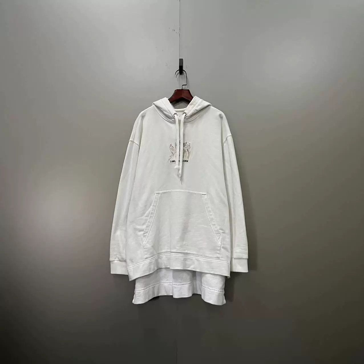 Burberry Burberry White Embroidered Logo Hoodie XS Size XS / US 0-2 / IT 36-38 - 1 Thumbnail