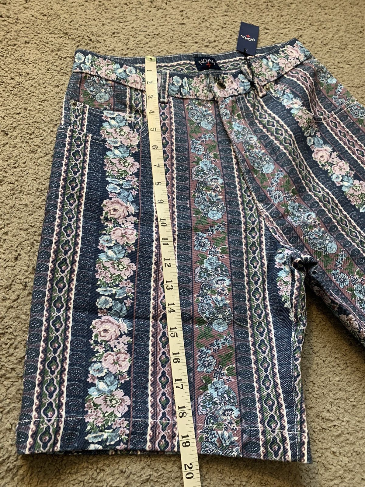 Noah NOAH 90’s STYLE DENIM STRIPED FLORAL SHORTS Size US 30 / EU 46 - 12 Thumbnail