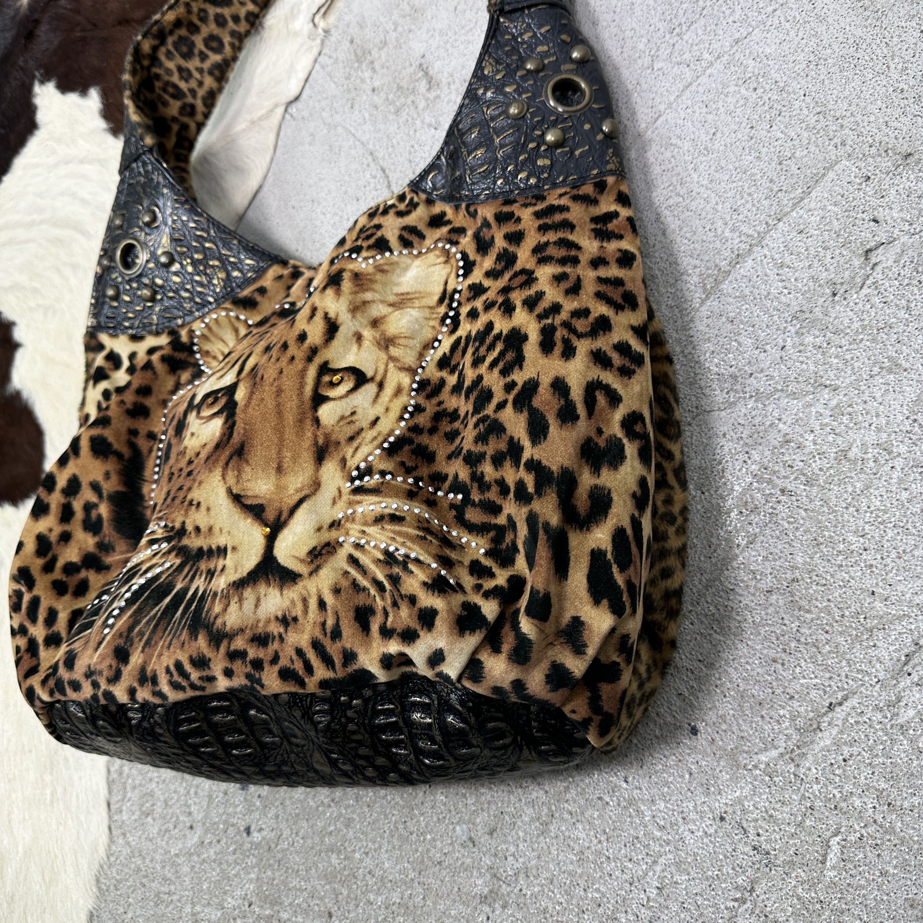 Vintage Vintage Avant Garde Cheetah Hobo Bag 00s Size ONE SIZE - 3 Thumbnail