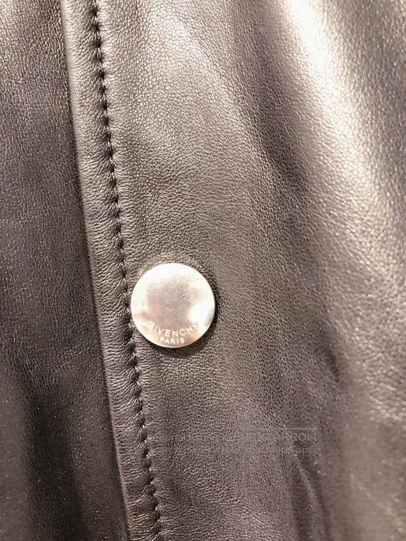 Givenchy Givenchy Hot Sale Black Star Pattern Leather Jacket Size US L / EU 52-54 / 3 - 3 Thumbnail