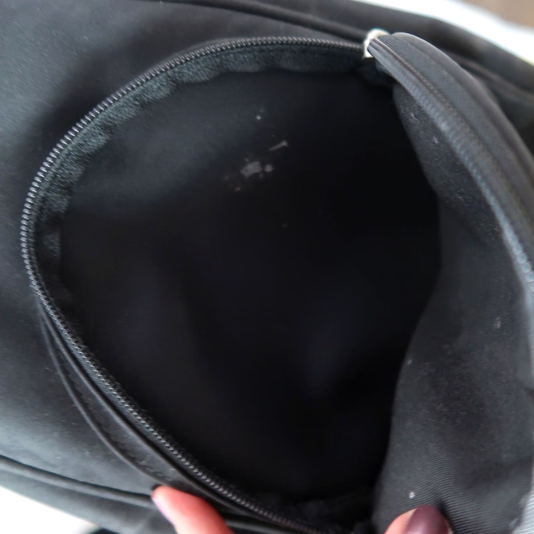 Vintage VINTAGE 90s Black Convertible Backpack Sling Purse Womens Medium Neoprene Zip Backpack 90s Womens Size ONE SIZE - 7 Thumbnail