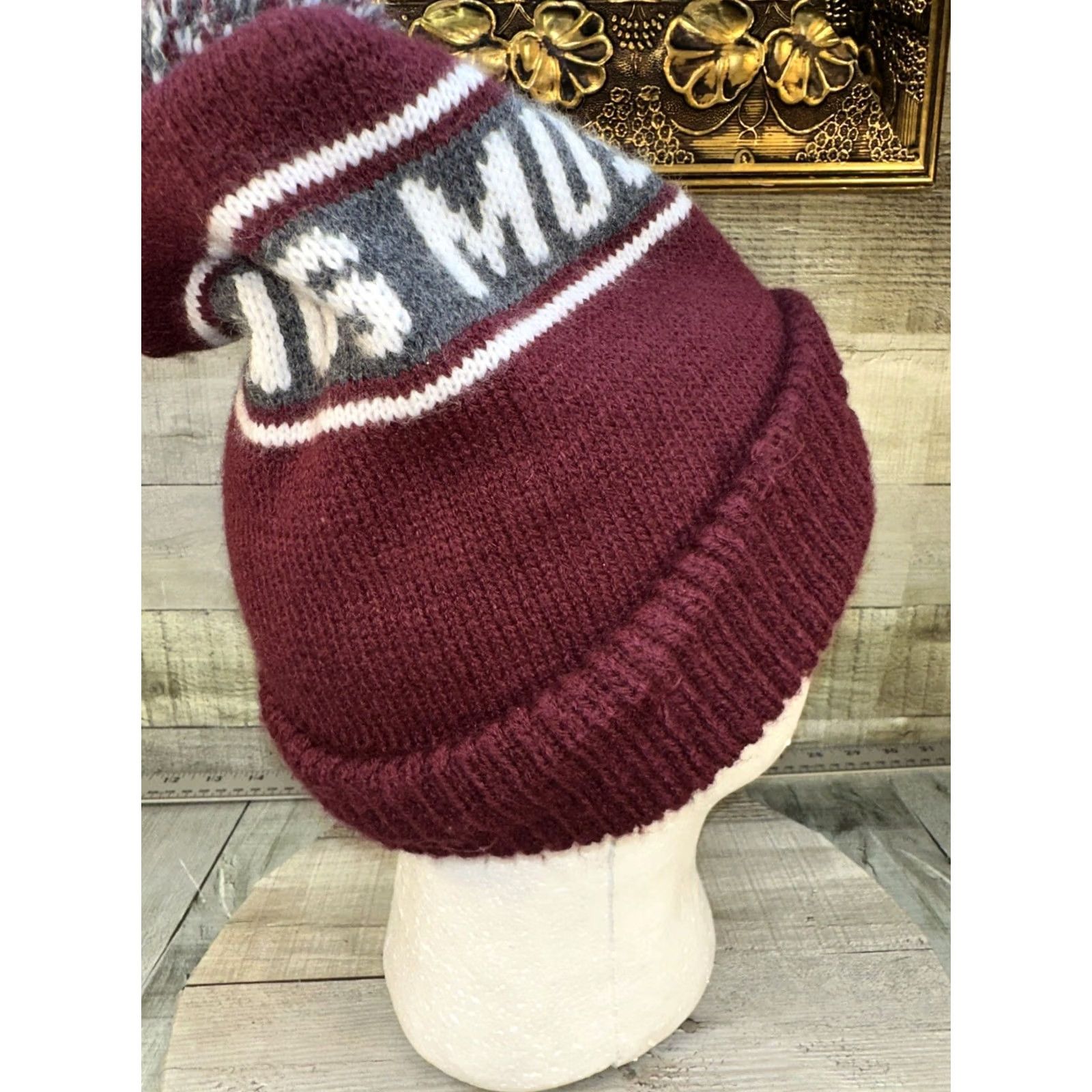 Vintage VINTAGE Morton High School Mustangs Pom knit Beanie Winner Cap Men One Size Red Knit Cap Mens Size ONE SIZE - 4 Thumbnail