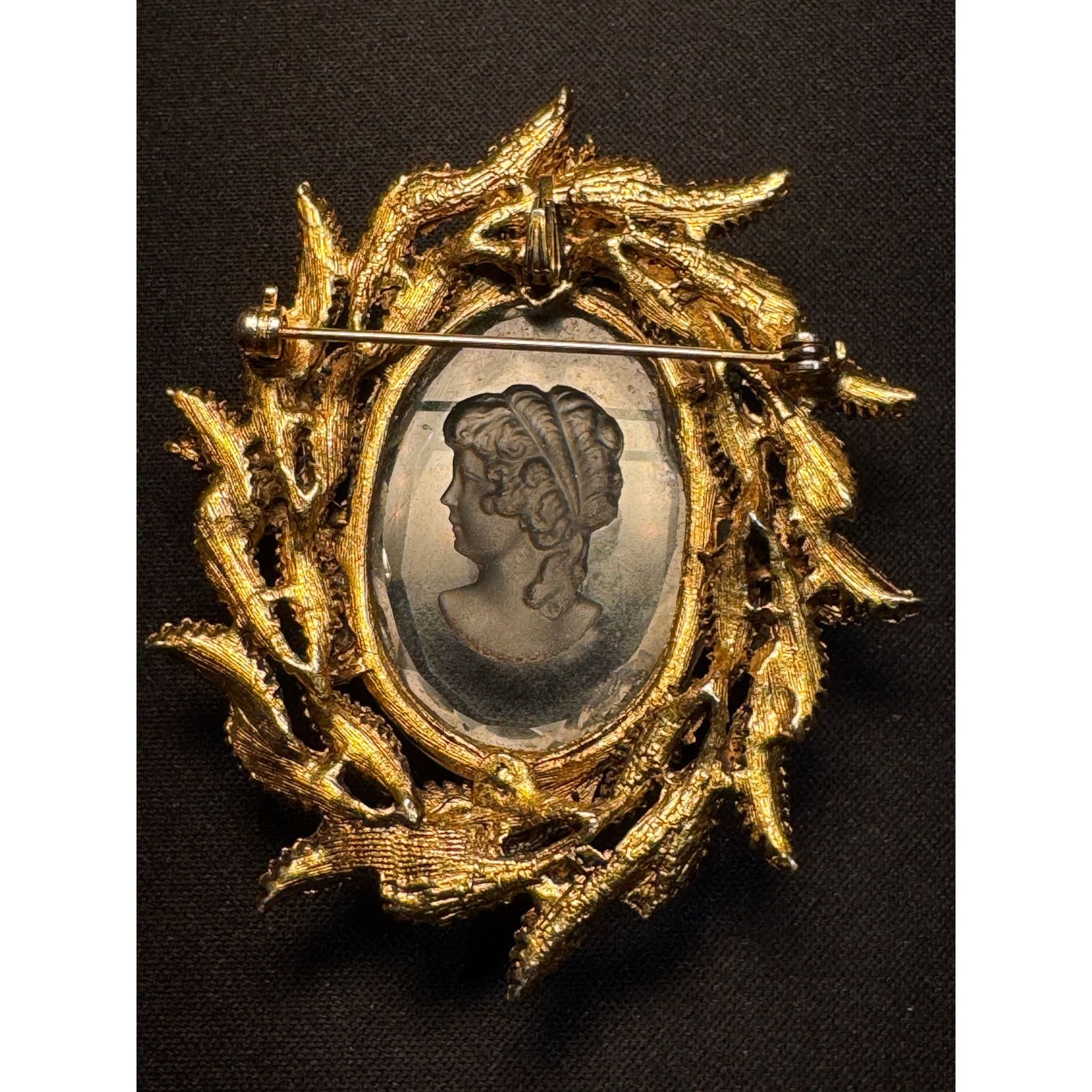 Other Vintage Intaglio Gold Tone Glass Cameo Brooch Size ONE SIZE - 4 Thumbnail