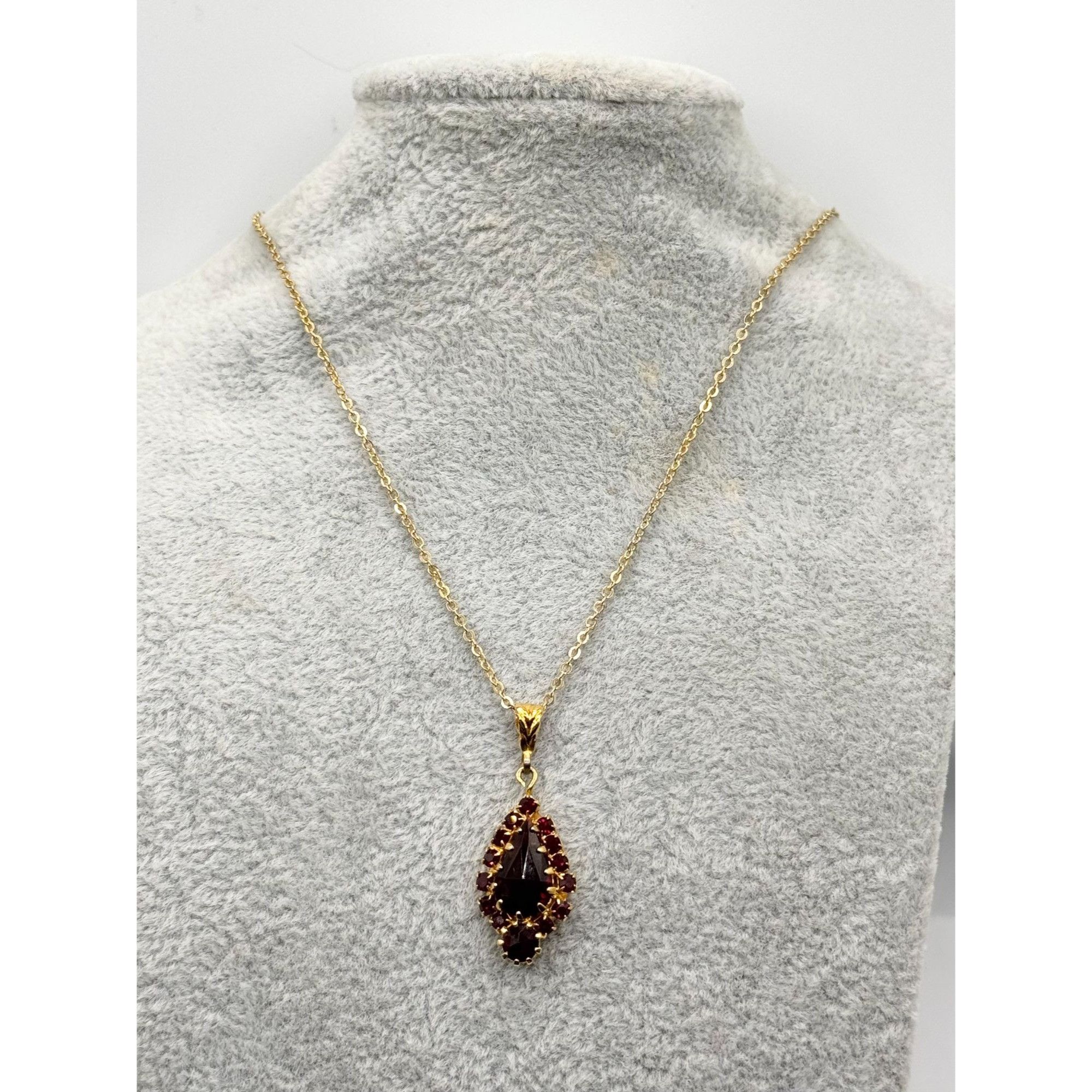 Vintage Vintage Austria Glass Garnet Pendant Charm Necklace Size ONE SIZE - 1 Thumbnail