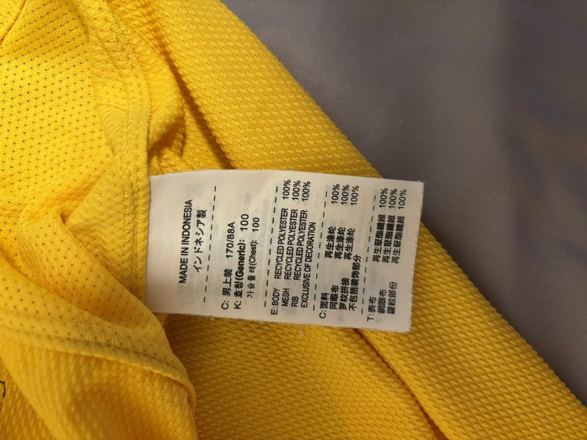 Nike Brazil 2010 signed shirt Size US M / EU 48-50 / 2 - 4 Thumbnail