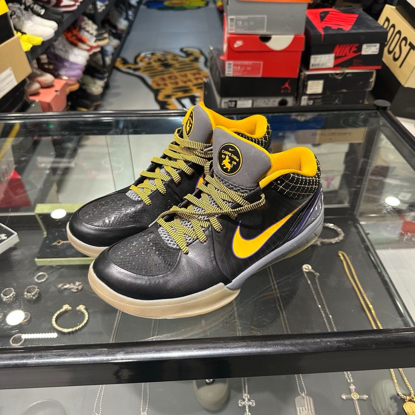 Nike Nike Lowtop Sneakers 12 Men Size US 12 / EU 45 - 1 Thumbnail