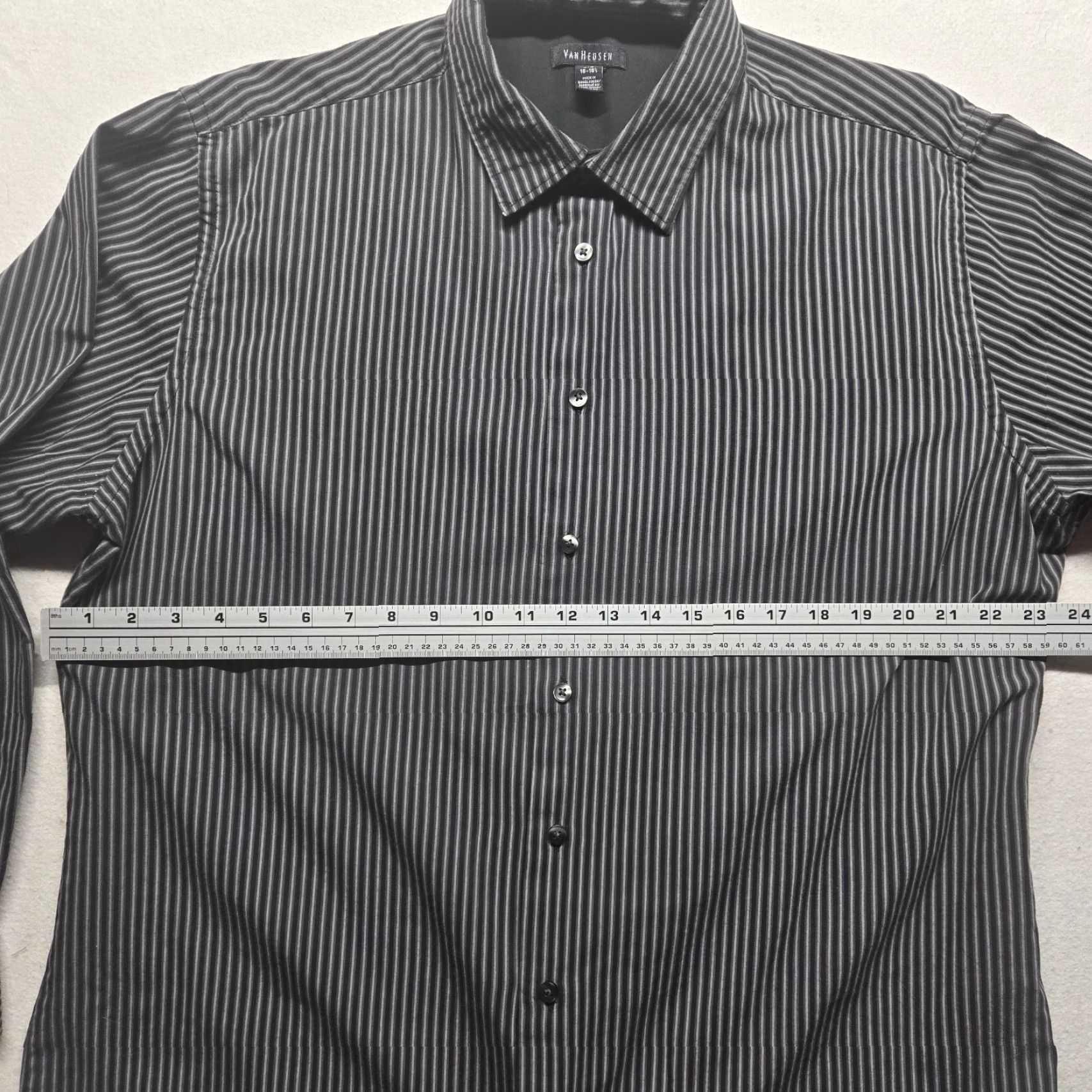 Van Heusen Van Heusen Shirt Men L Black Striped Button-Up Long Sleeve Collared 16 16.5 Cotton Casual Regular Vintage: No (But must avoid adding info) Size 42R - 4 Thumbnail