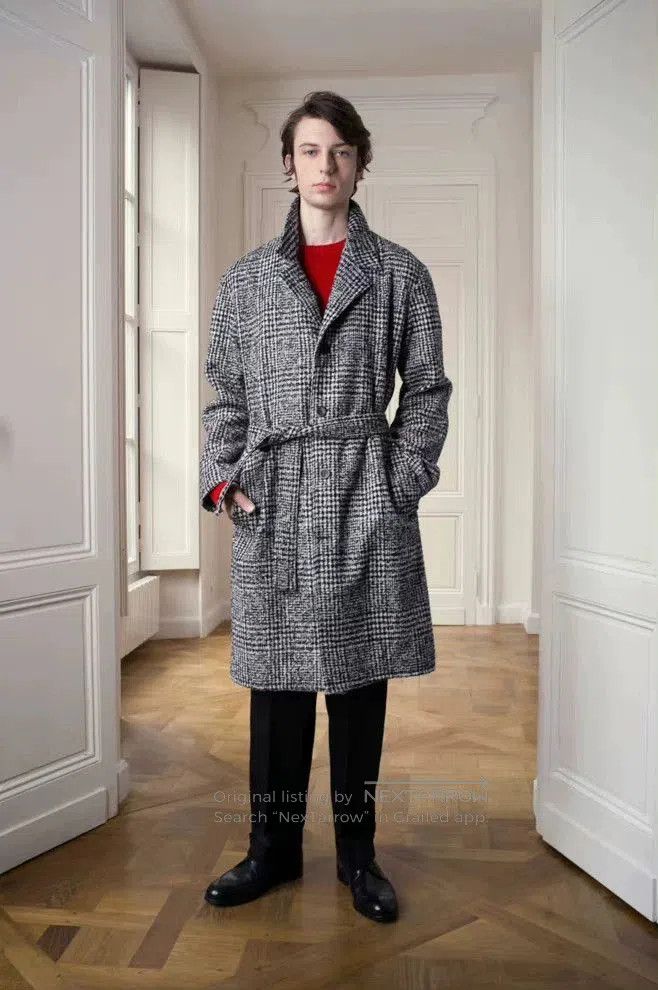 Editions M.R Men's Wool Coat with Check Pattern. Size US M / EU 48-50 / 2 - 4 Thumbnail
