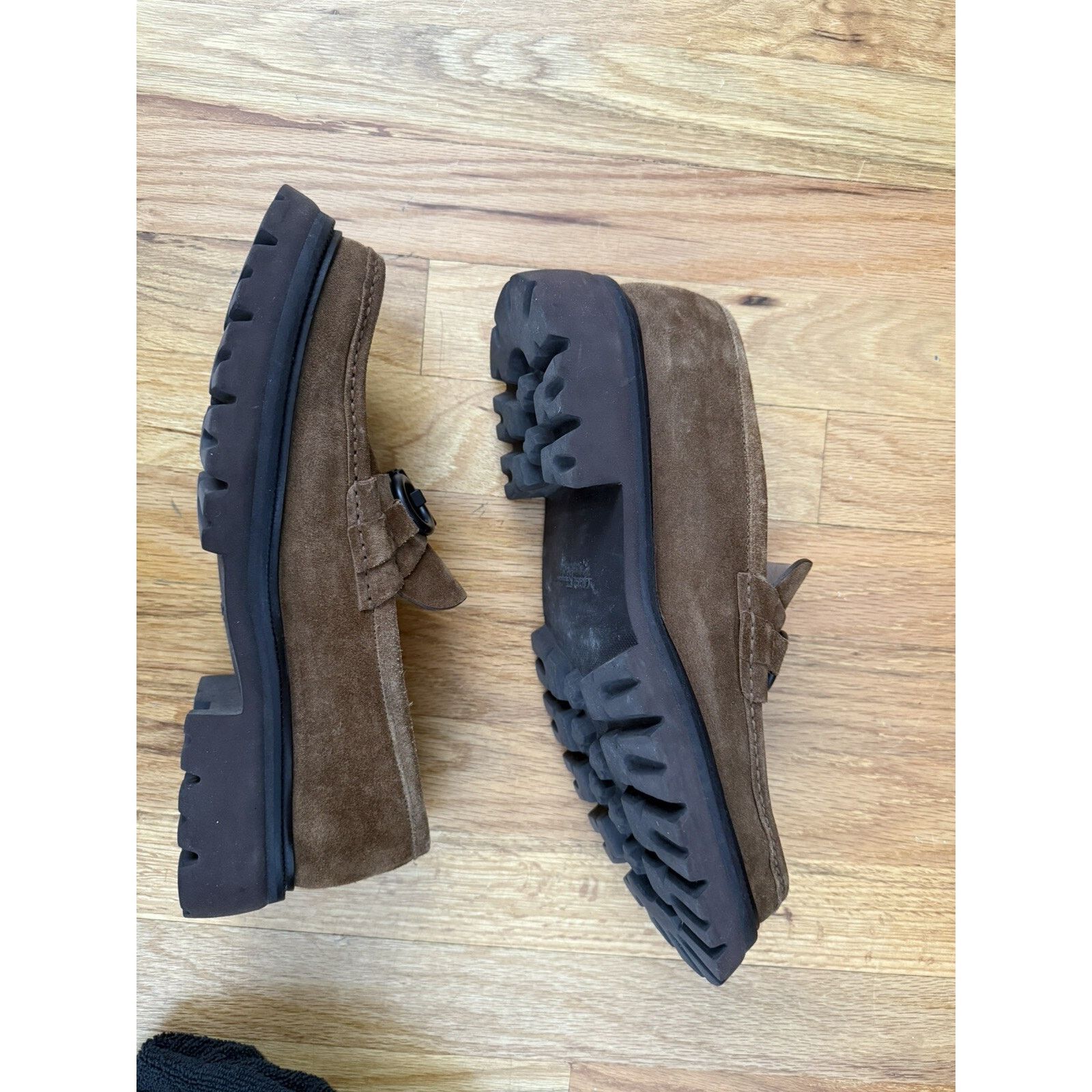Salvatore Ferragamo Salvatore Ferragamo Gancini Brown Suede Moccasins Lug Sole Size US 9.5 / EU 42-43 - 6 Thumbnail