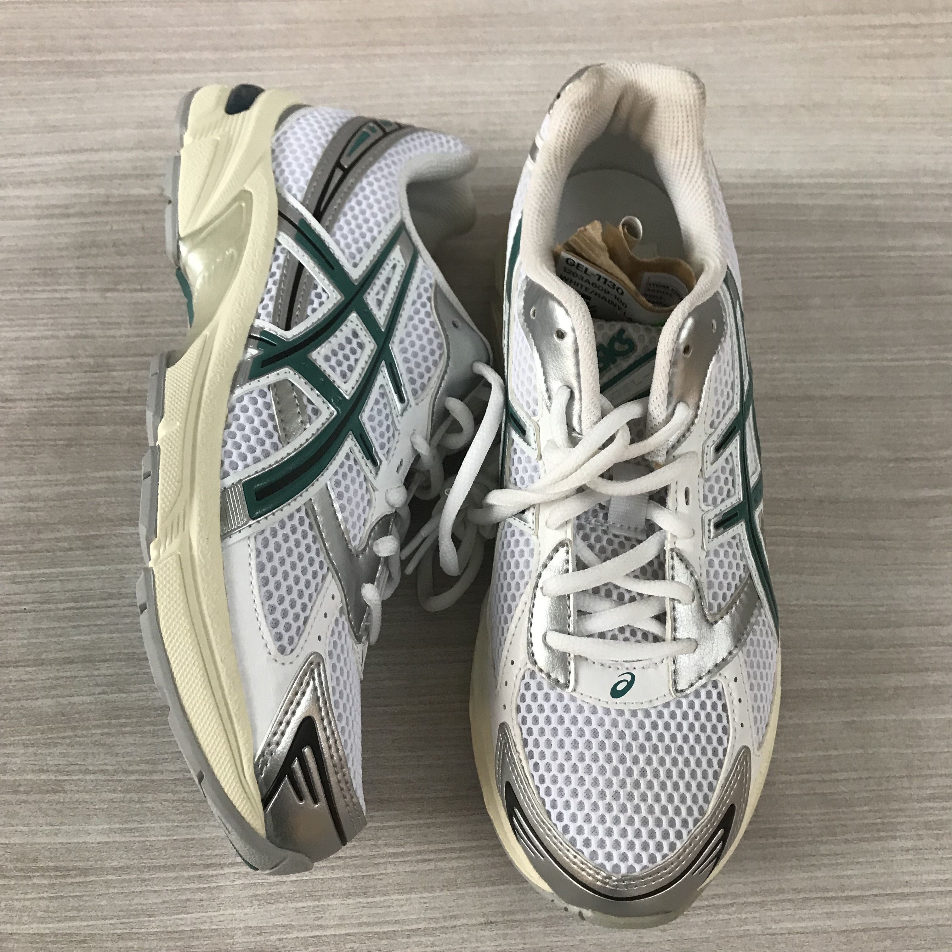 Asics ASICS GEL-1130 RETRO TECH STYLE FITS TODAY’S CITY Size US 9 / EU 42 - 12 Thumbnail