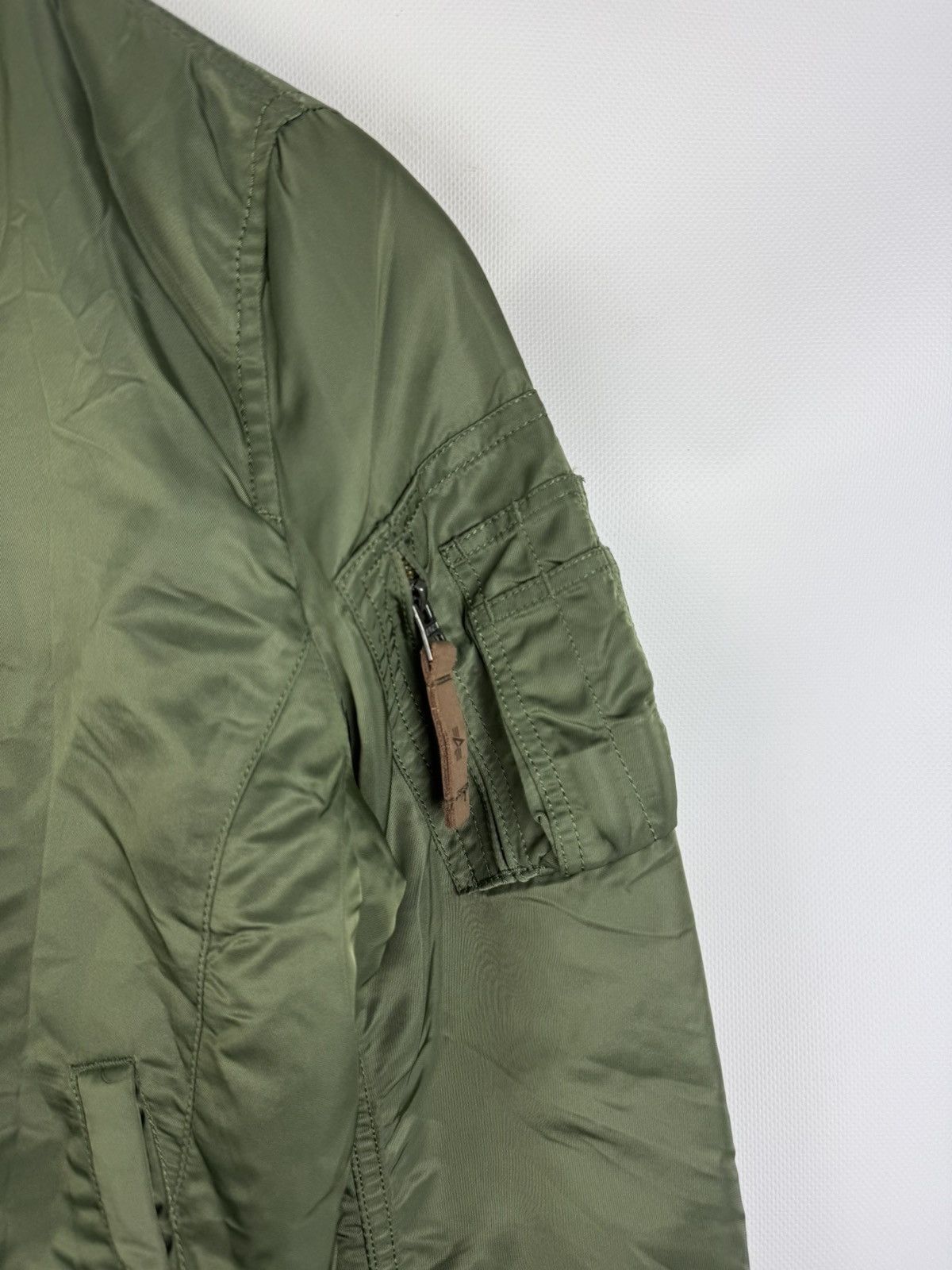 Alpha Industries Alpha Industries Ladies Military Style Bomber Jacket Size XS / US 0-2 / IT 36-38 - 9 Thumbnail