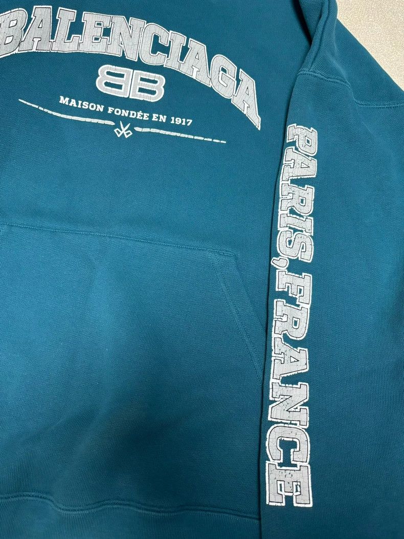Balenciaga Balenciaga SS22 Maison Scissors Letter Logo Hooded Long Sle Size US M / EU 48-50 / 2 - 3 Thumbnail