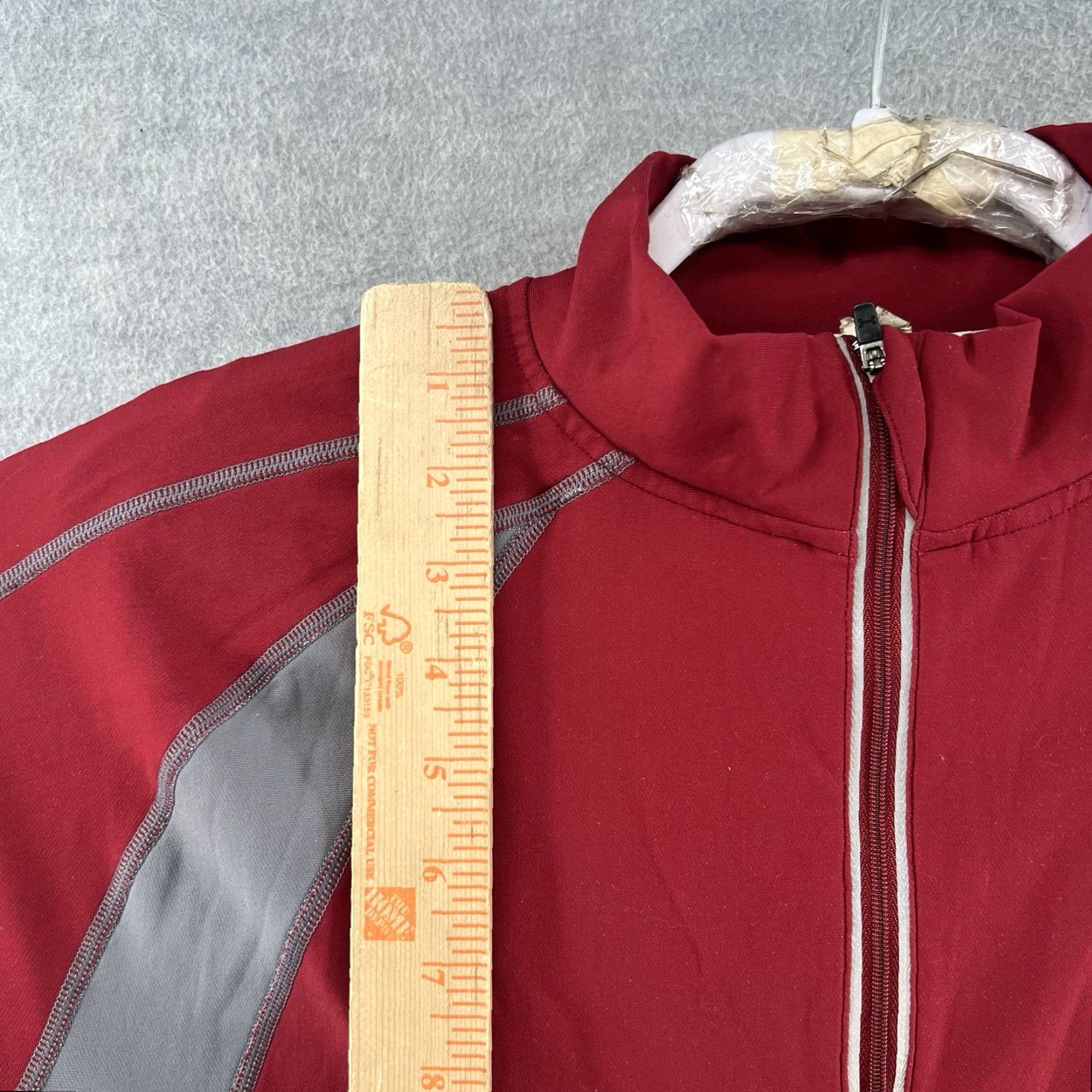 Under Armour Under armour Men XL Half Zip Pullover Sweater Red Solid Pullover Sweater Mens XL Size US XL / EU 56 / 4 - 5 Thumbnail