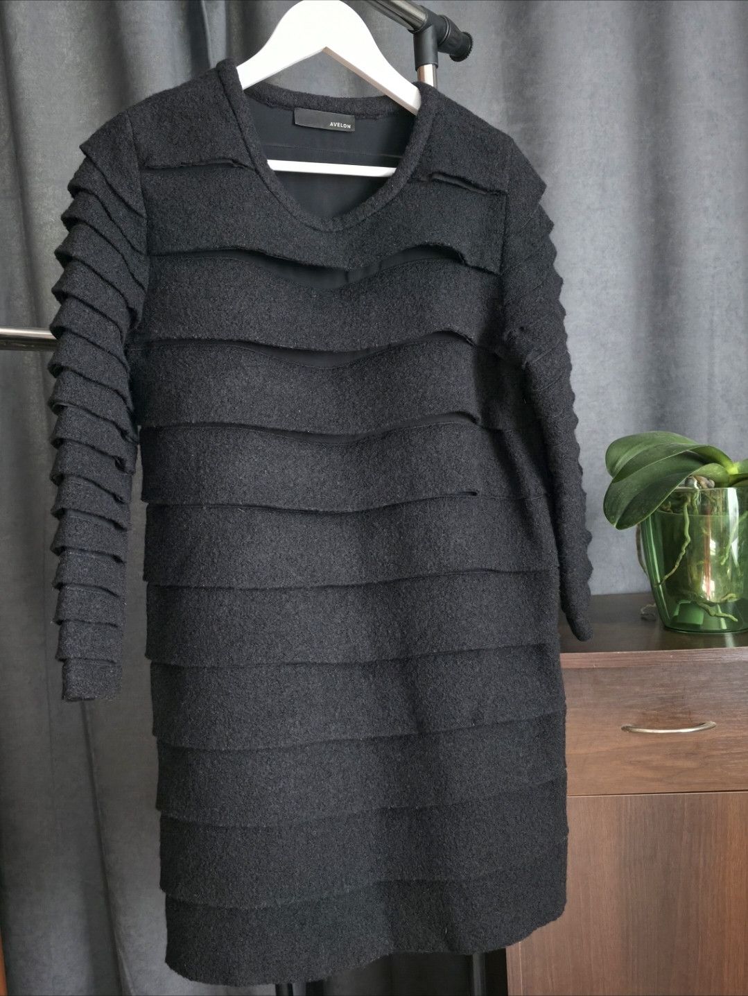 Other AVELON Paris Fashion Week Piece 100% Virgin Wool Size S / US 4 / IT 40 - 1 Thumbnail