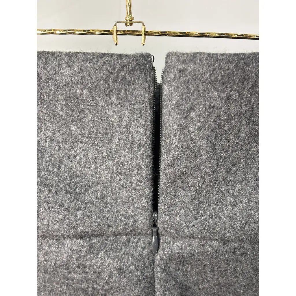 Yves Saint Laurent Yves Saint Laurent Runway High-Waisted Wool Tapered Pants Size 27" / US 4 / IT 40 - 6 Thumbnail