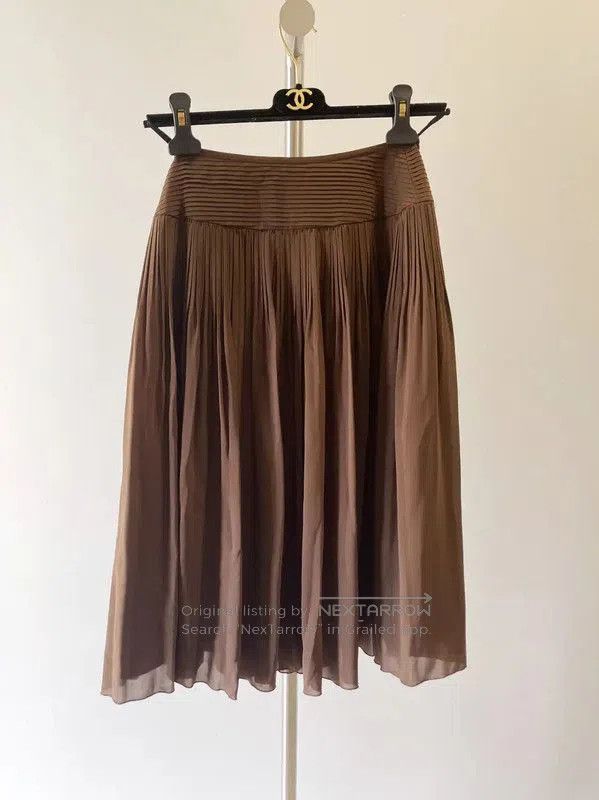 Lanvin Lanvin Brown Pleated Short Skirt for Women . Size 23" - 2 Thumbnail