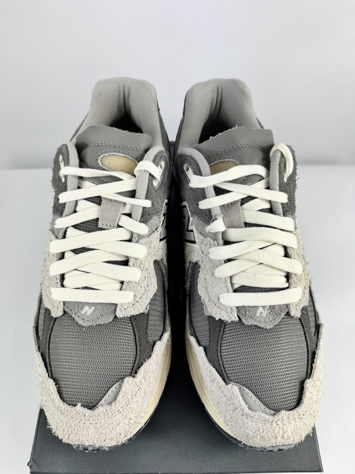 New Balance NEW BALANCE 2002R SNEAKERS Size US 8 / EU 41 - 5 Thumbnail