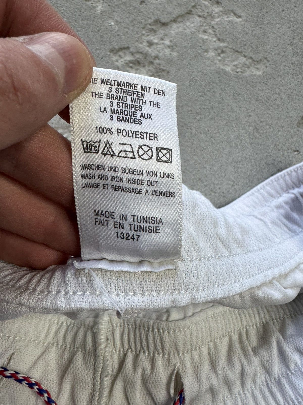 Adidas VINTAGE ADIDAS FRANCE SHORTS Size US 32 / EU 48 - 6 Thumbnail