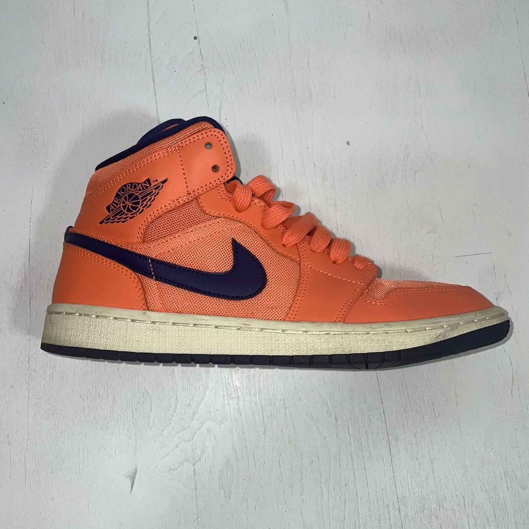 Jordan Brand Nike Air Jordan 1 Mid Turf Women sz 9.5 Turf Orange Blue CD7240 804 2018 Shoes Sneaker Casual Activewear Womens Size ONE SIZE - 2 Thumbnail