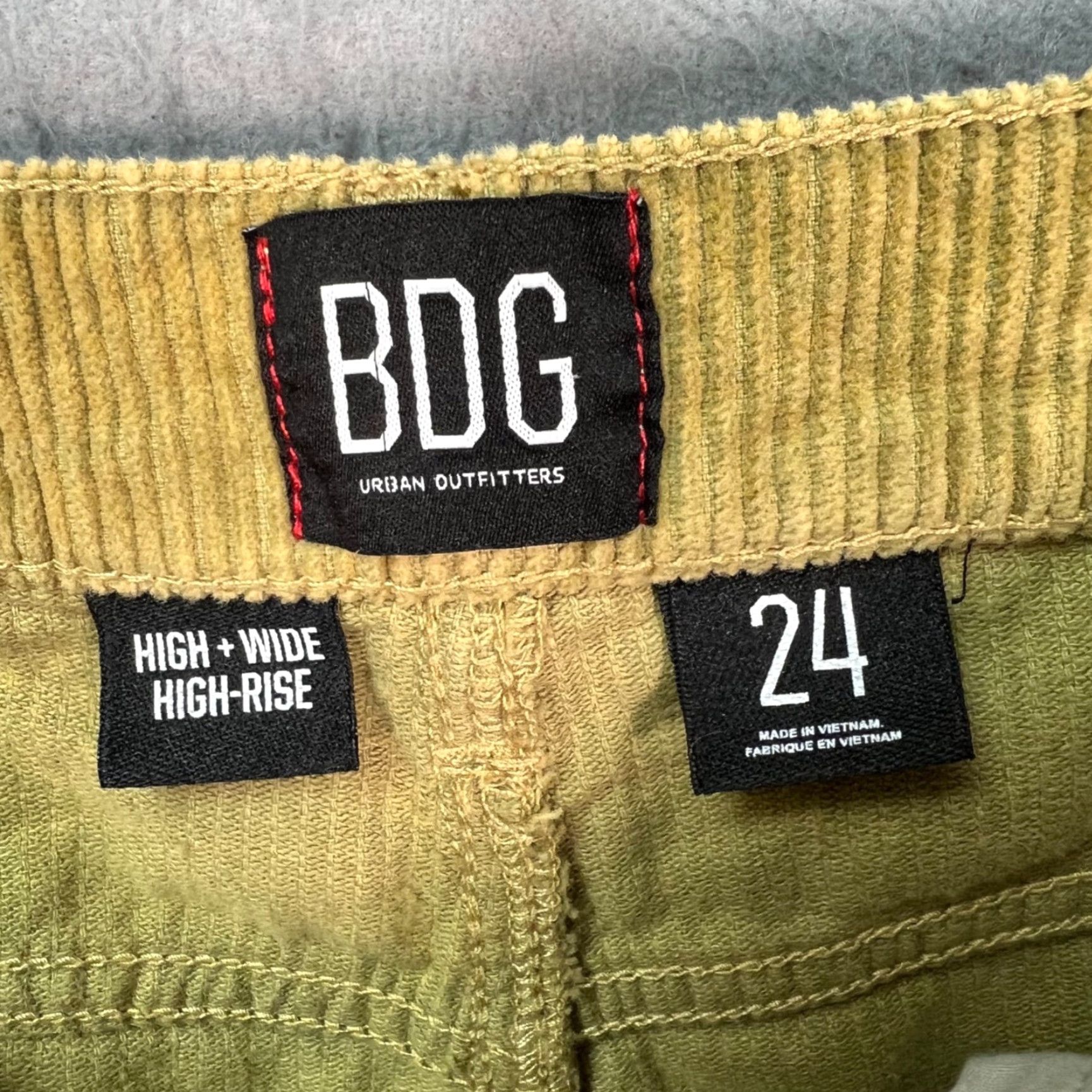 Urban Outfitters BDG Urban Outfitters Womens Pants 24 High-Wide High-Rise Corduroy Yellow Cotton Wide-Leg Pockets Womens Size 42" / US 20 - 3 Thumbnail