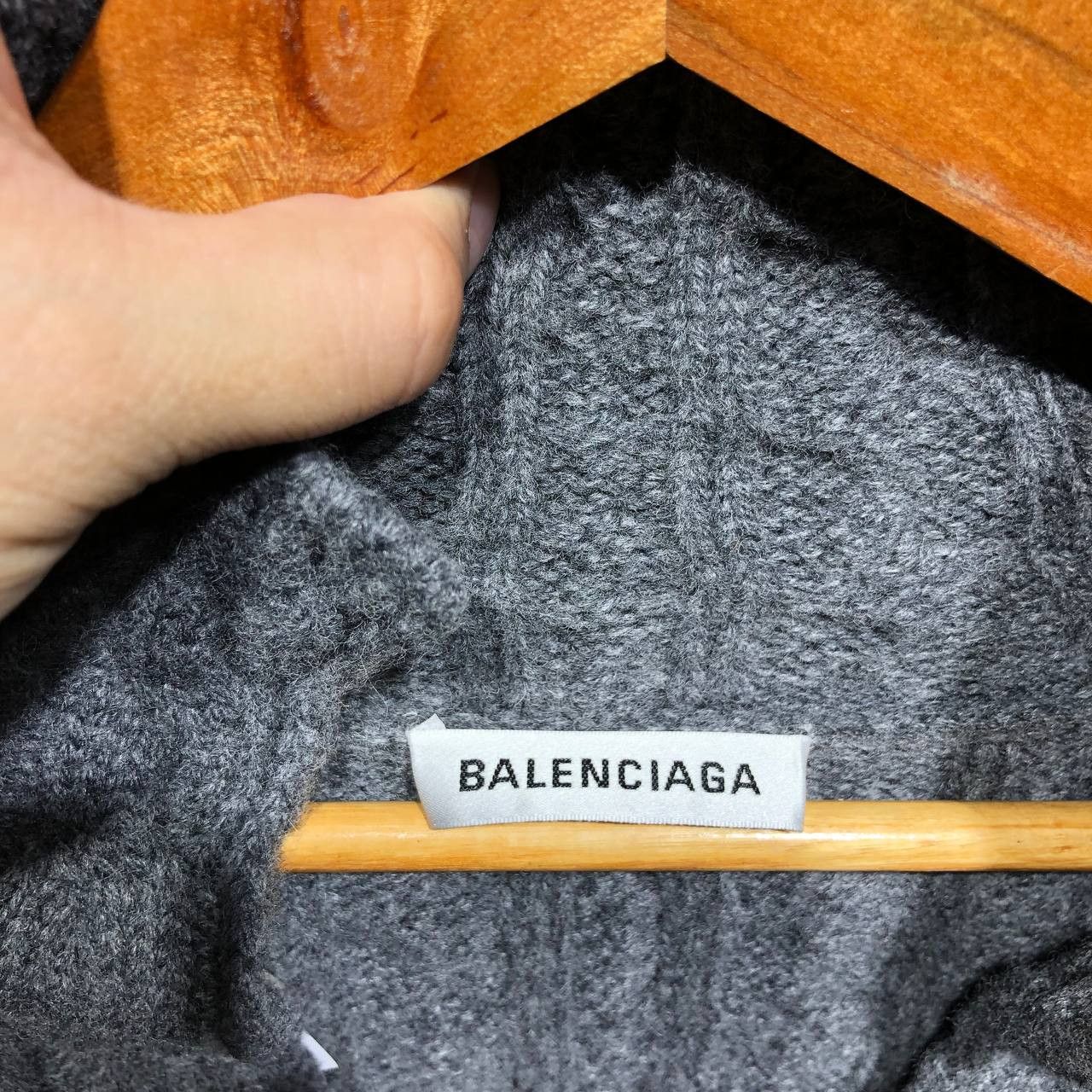Balenciaga Balenciaga BNWT Wool Knitted Vneck sweater fit 3XL Size US XXL / EU 58 / 5 - 4 Thumbnail