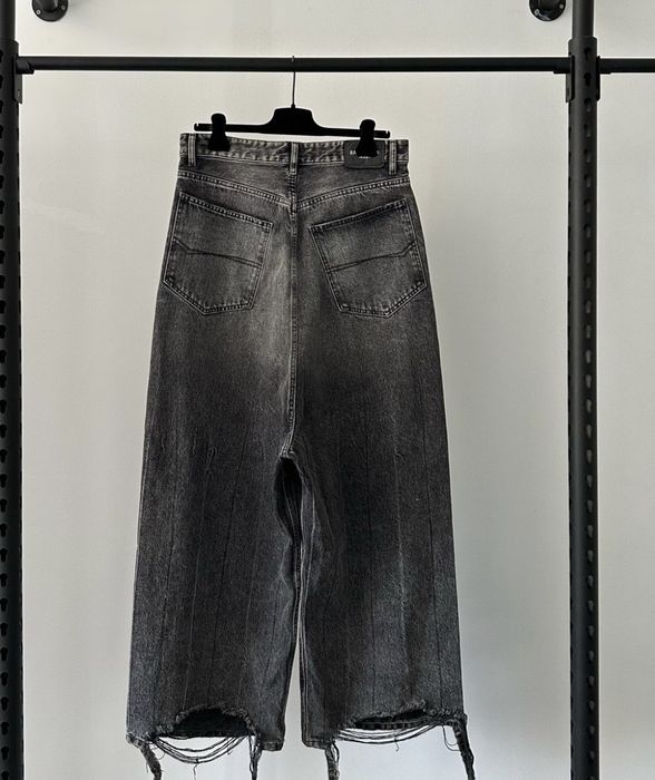 Balenciaga Balenciaga FW22 low crotch Baggy Jeans | Grailed