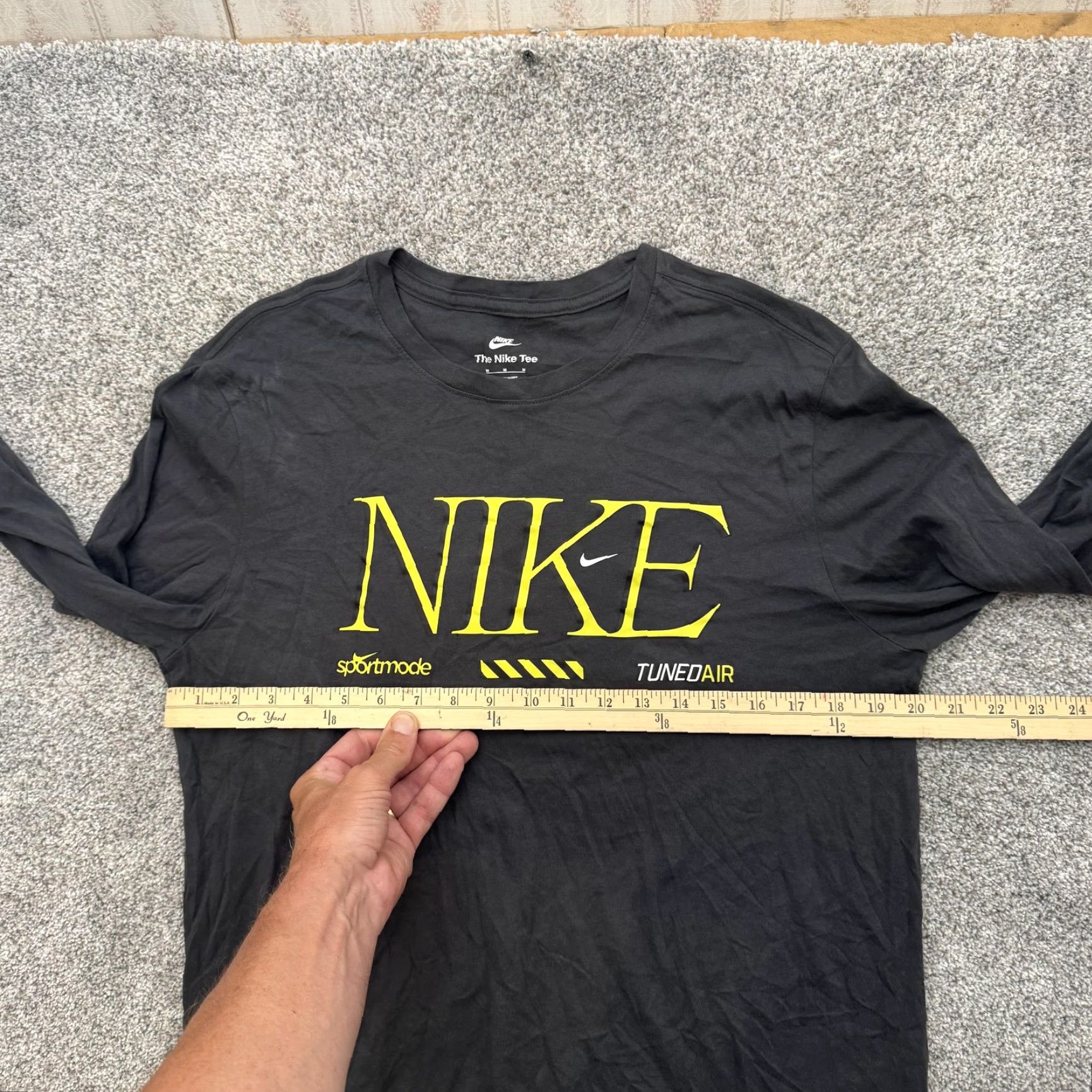 Nike VINTAGE not applicable, so: Nike Shirt Men Medium Black Yellow Sportmode Tuned Air Graphic Tee Streetwear Size US M / EU 48-50 / 2 - 3 Thumbnail