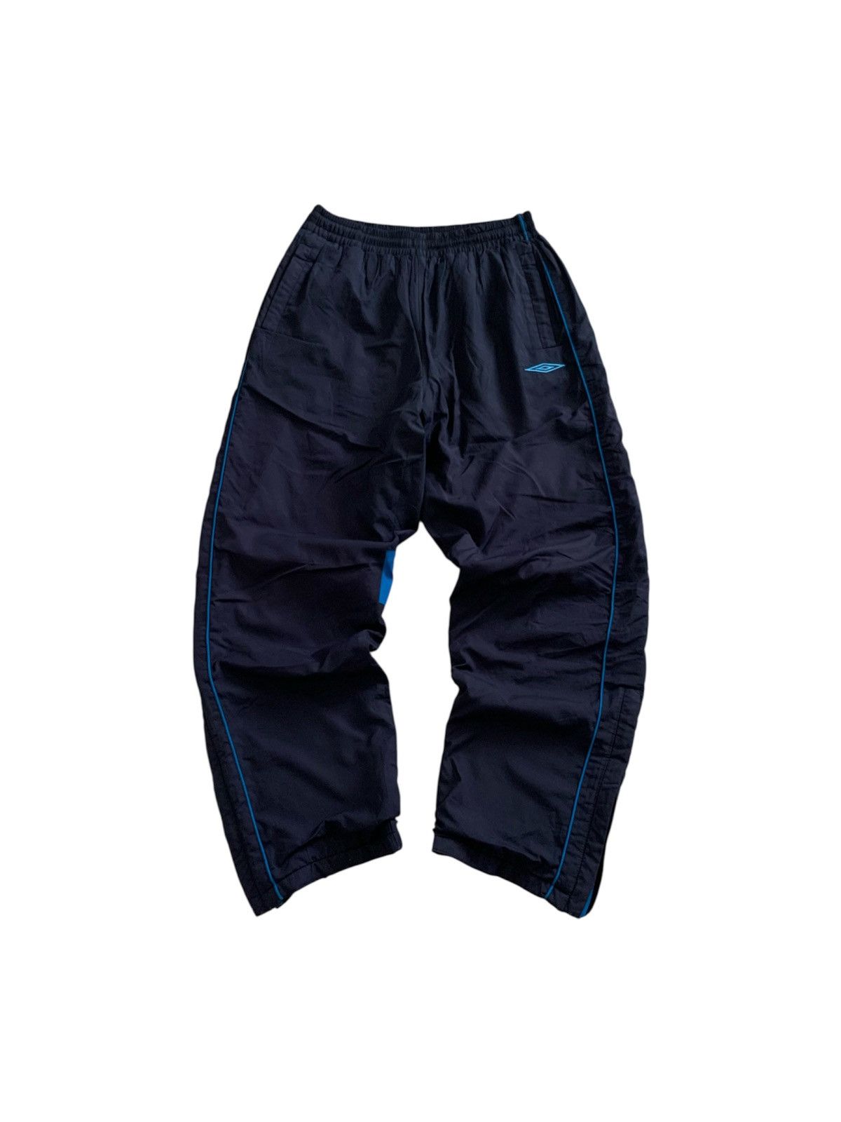 Umbro Vintage Umbro Y2k Baggy Trackpants Size US 34 / EU 50 - 1 Thumbnail