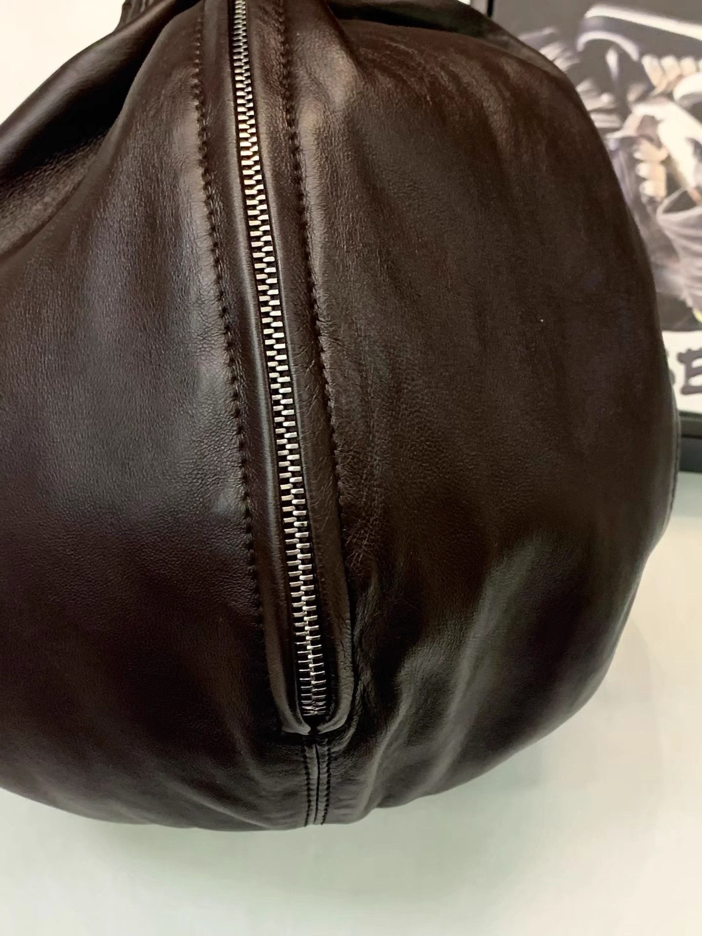 Lemaire Lemaire Discontinued Small Lambskin Round Tote K34 Size ONE SIZE - 8 Thumbnail