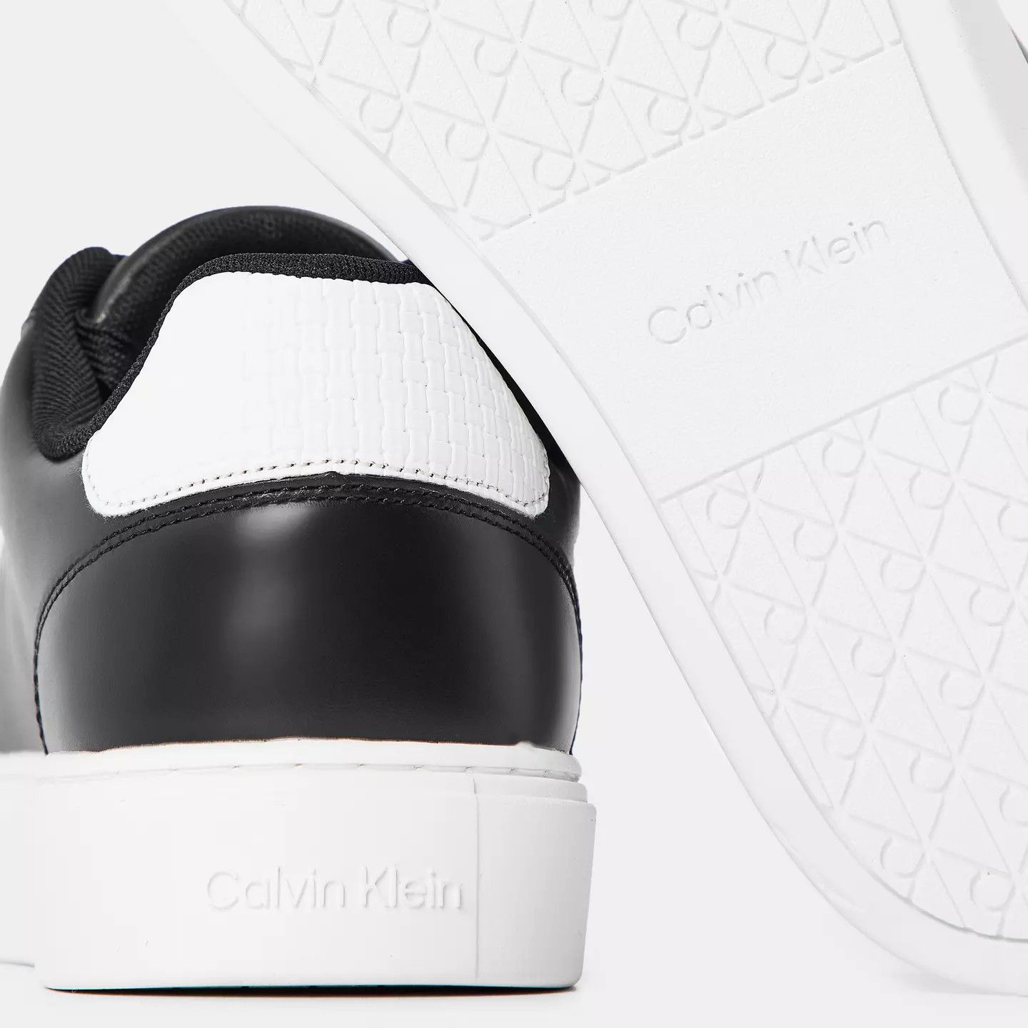 Calvin Klein o1g2r1mq0426 Classic Cup Low-Top Trainers in Black/White Size US 10 / EU 43 - 3 Thumbnail
